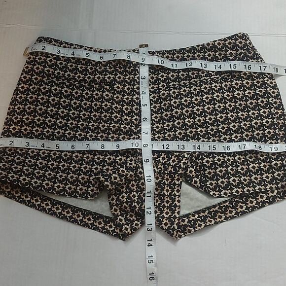 Cynthia Rowley Damask Pattern Women's Shorts 2 Preppy Classic Quiet Luxury Twee - Picture 3 of 5